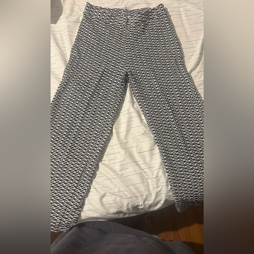 Zara Textured Pants in Black/White (New) size L